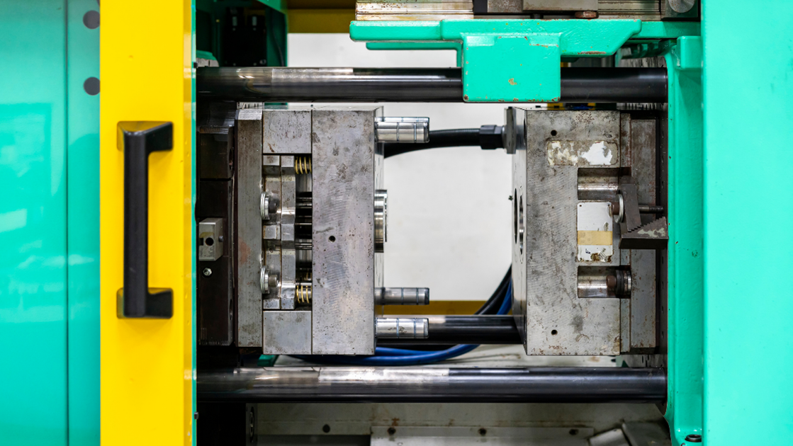 custom injection molding in Missouri